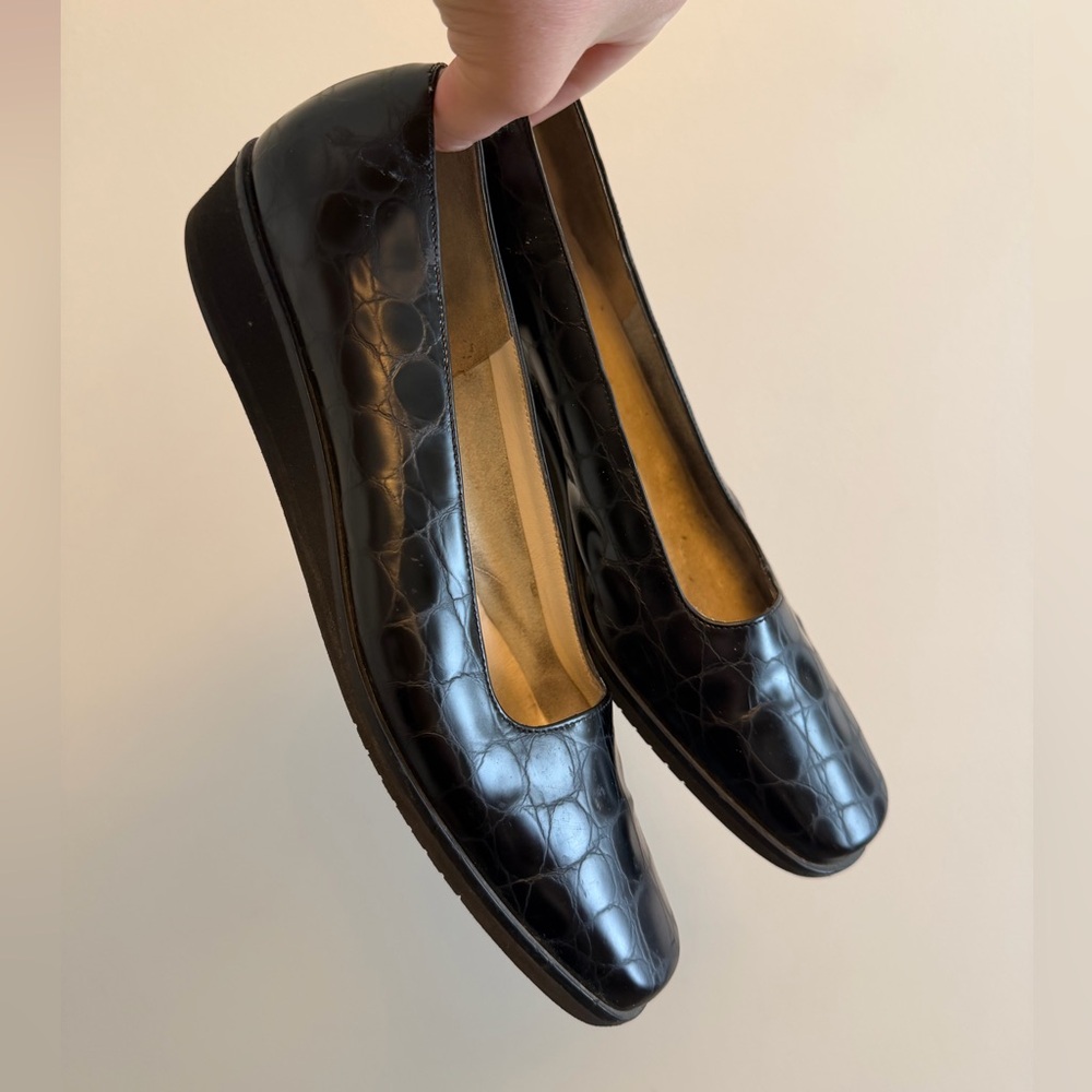 Salvatore Ferragamo Vintage Black Croc Embossed Leather Flats Square Toe (Sz 7)